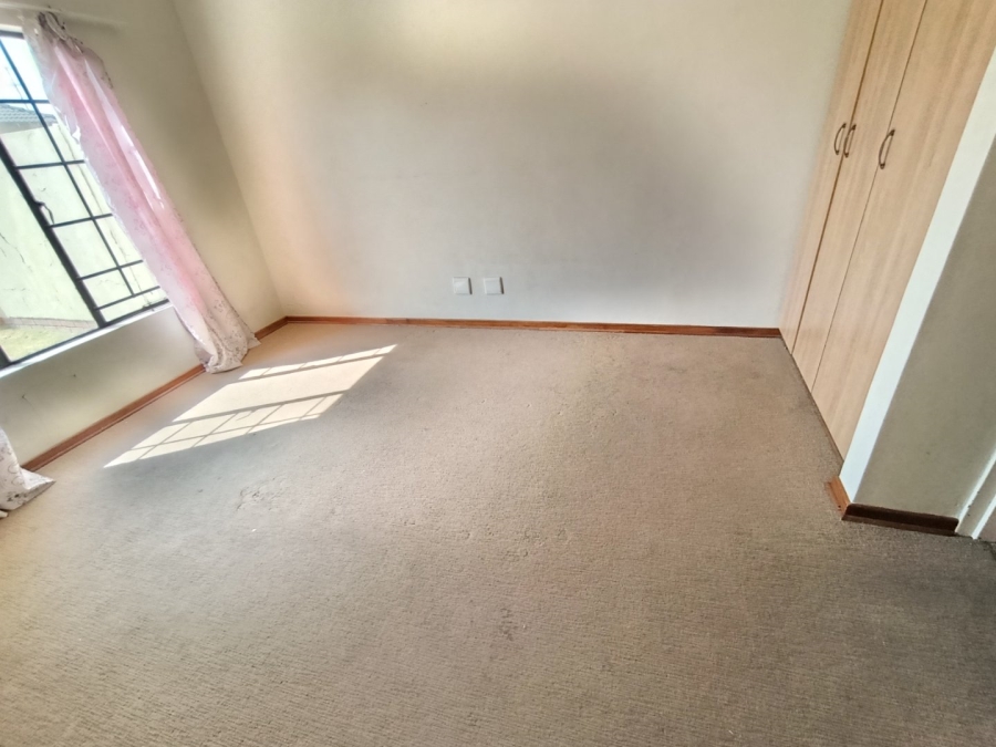 To Let 2 Bedroom Property for Rent in Hillside Free State